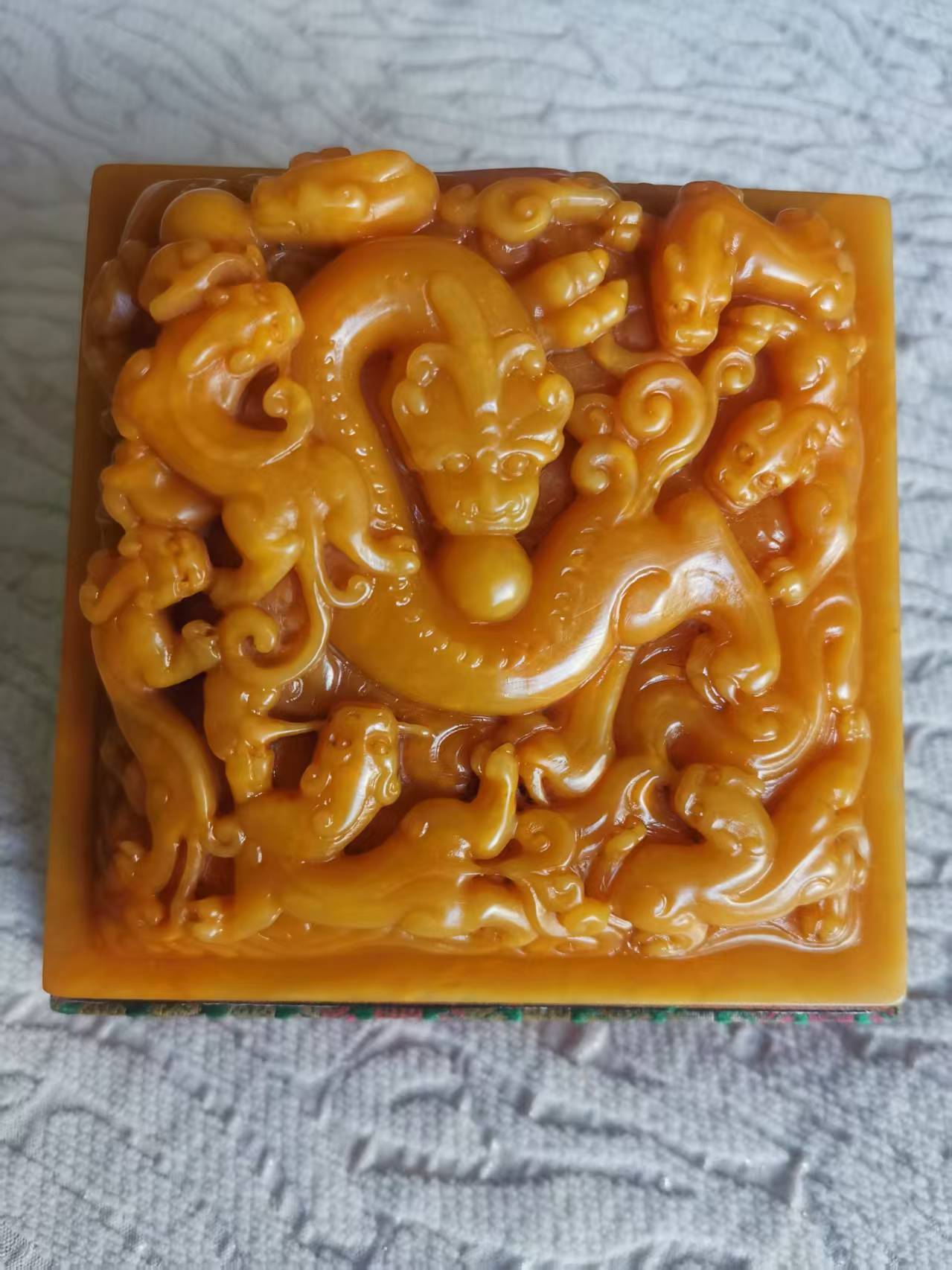 田黄龙钮印玺华茂艺术品交易平台华茂艺术全球交易平台