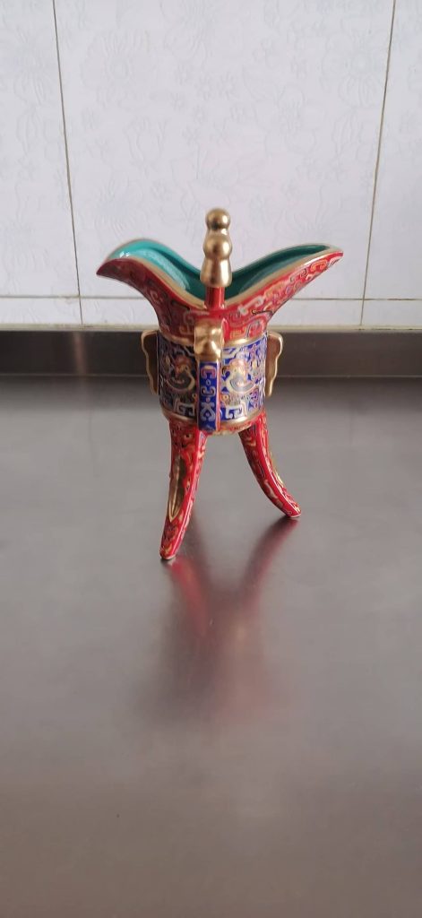图片[1]华茂艺术品交易平台珐琅爵杯华茂艺术品交易平台华茂艺术全球交易平台
