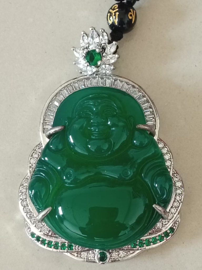 图片[1]华茂艺术品交易平台墨玉髓笑佛镶钻吊坠​华茂艺术品交易平台华茂艺术全球交易平台