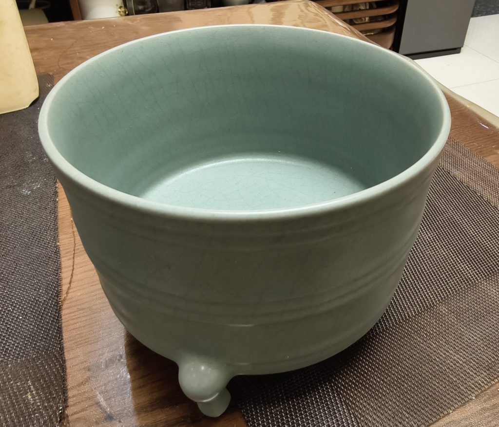 北宋汝窑天青釉三足奁华茂艺术品交易平台华茂艺术全球交易平台